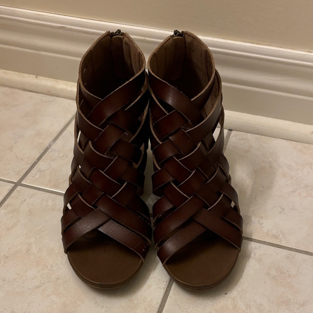 Size 7 Blowfish high-heeled sandals